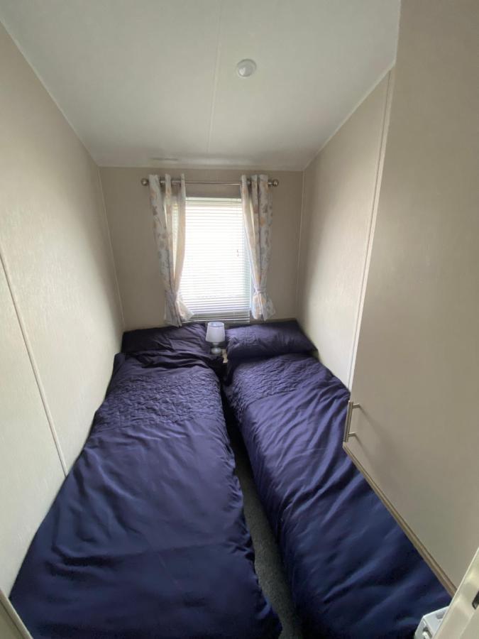 Meadow View 171 - Golden Palm - Central Heating, Wifi, Pet Friendly, Bed Linen - Meadow Lakes Caravan & Lodge Hire Chapel Saint Leonards Exterior photo
