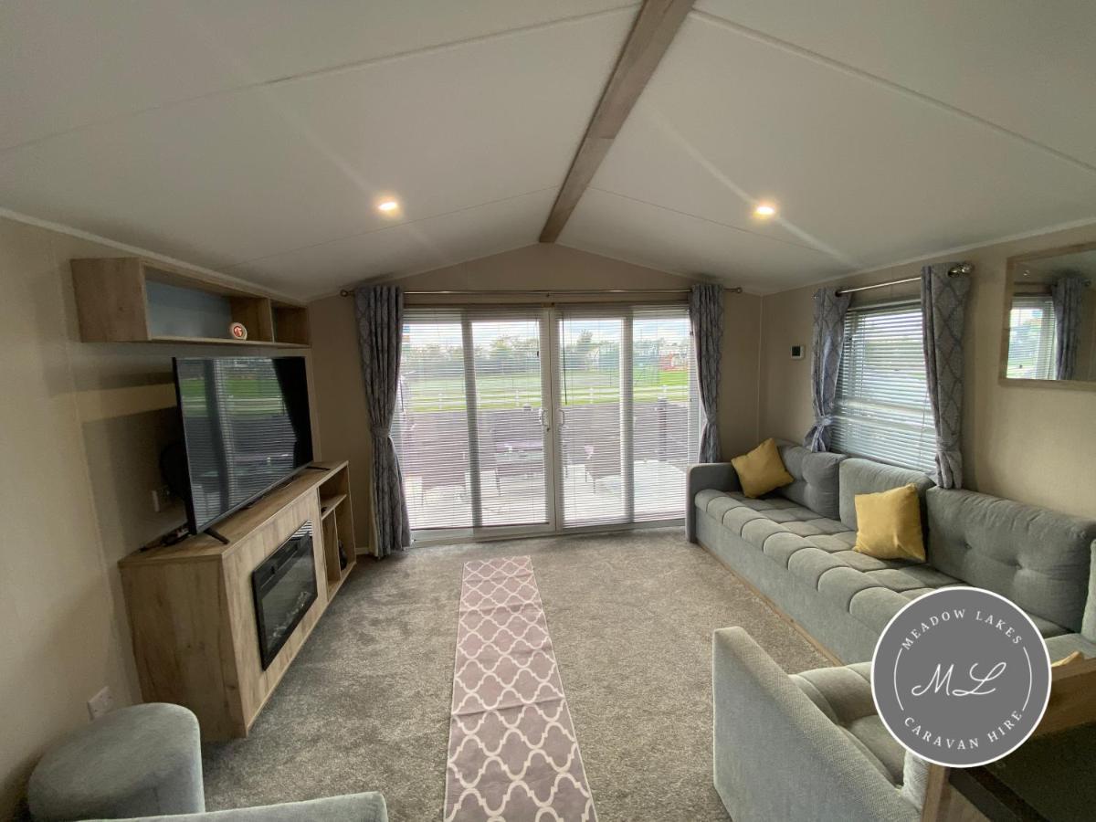 Meadow View 171 - Golden Palm - Central Heating, Wifi, Pet Friendly, Bed Linen - Meadow Lakes Caravan & Lodge Hire Chapel Saint Leonards Exterior photo